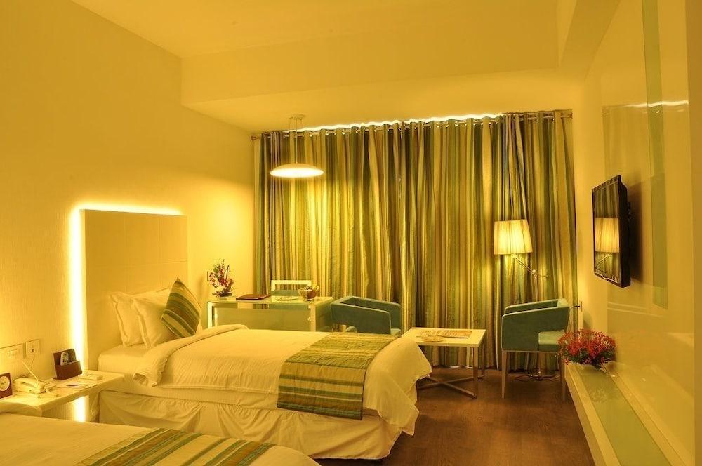 The Arcadia Hotel โคอิมบาทอร์ ภายนอก รูปภาพ
