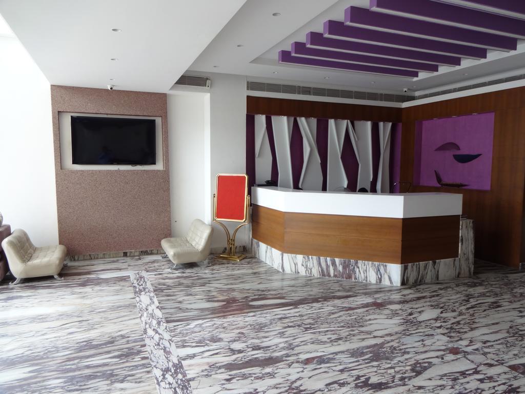 The Arcadia Hotel โคอิมบาทอร์ ภายนอก รูปภาพ