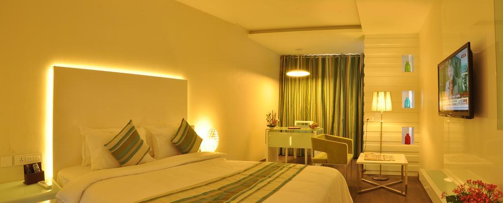 The Arcadia Hotel โคอิมบาทอร์ ภายนอก รูปภาพ