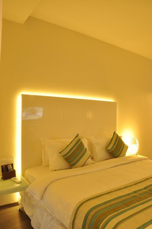The Arcadia Hotel โคอิมบาทอร์ ภายนอก รูปภาพ