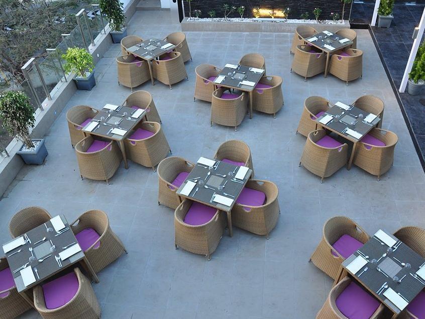 The Arcadia Hotel โคอิมบาทอร์ ภายนอก รูปภาพ