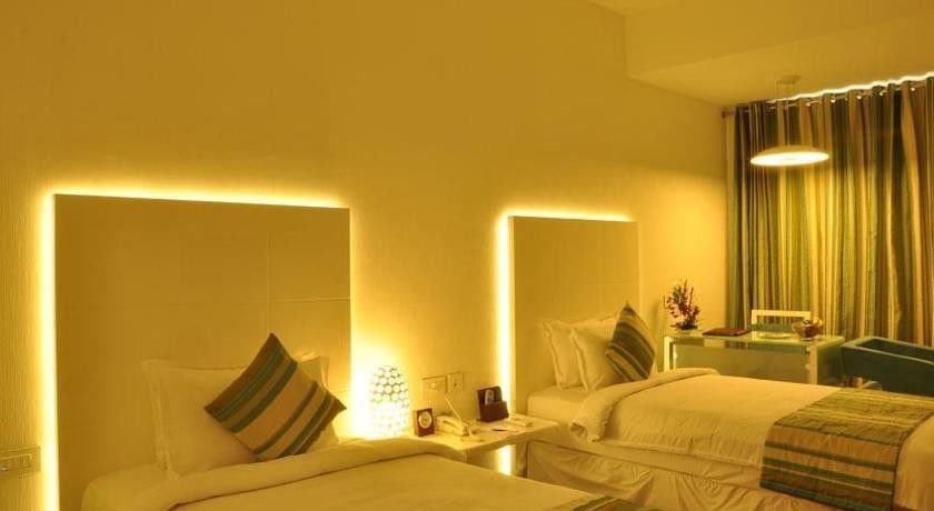 The Arcadia Hotel โคอิมบาทอร์ ภายนอก รูปภาพ